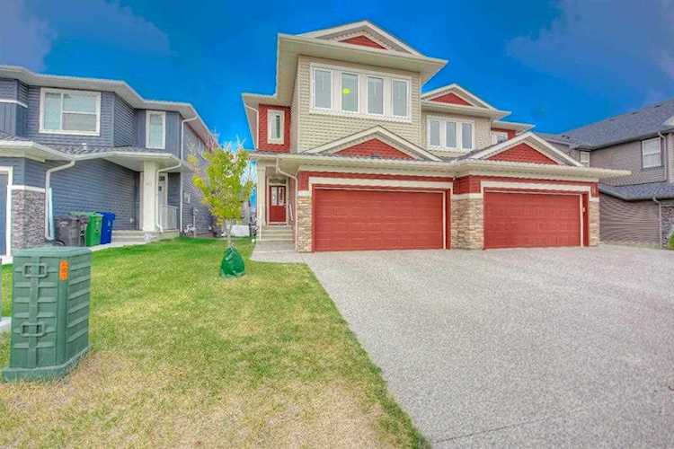 36 Evansglen Close NW Calgary, AB T3P 0P1