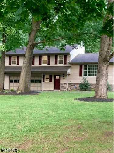 44 Beverly Dr Hillsborough Twp., NJ 08844 | MLS 3670330 Photo 1