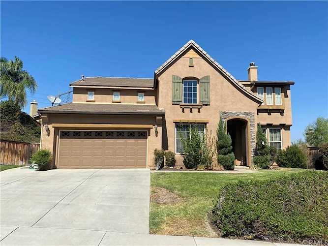8622 Pina Corte Corona, CA 92883