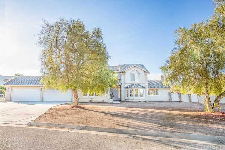 9810 Bald Mountain Court Agua Dulce, CA 91390