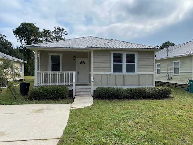 239 County Line Road Niceville, FL 32578