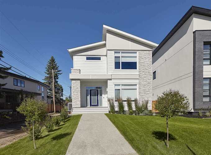 7804 119 Street Edmonton, AB T6G 2L4