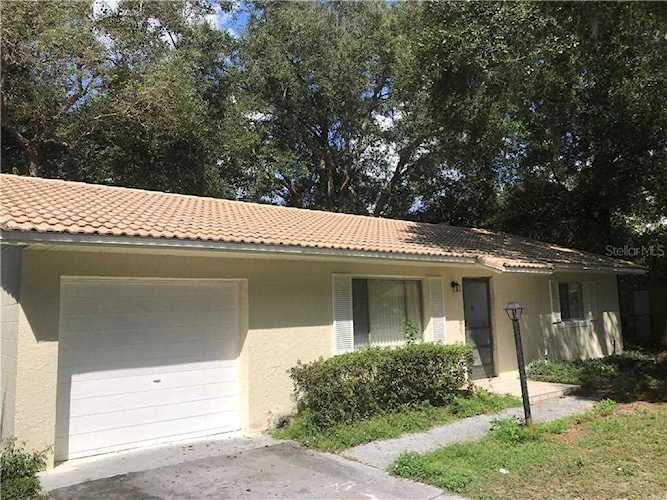 4517 Three Lakes CIRCLE Orlando, FL 32808
