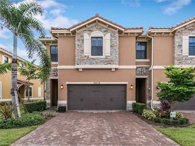 8438 Lakeview Trl #8438 Parkland, FL 33076