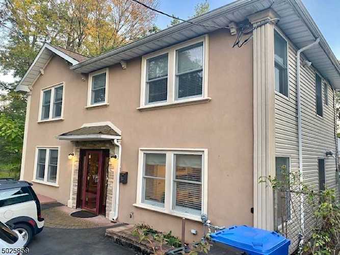 33 Grand St Woodbridge Twp., NJ 08830