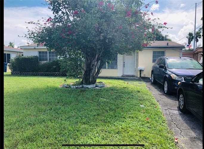 6724 SW 28th Ct Miramar, FL 33023
