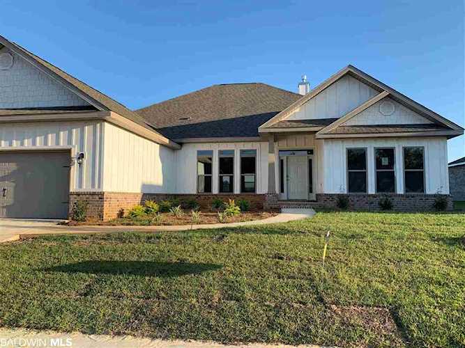 8816 Bronze Lane Foley, AL 36535