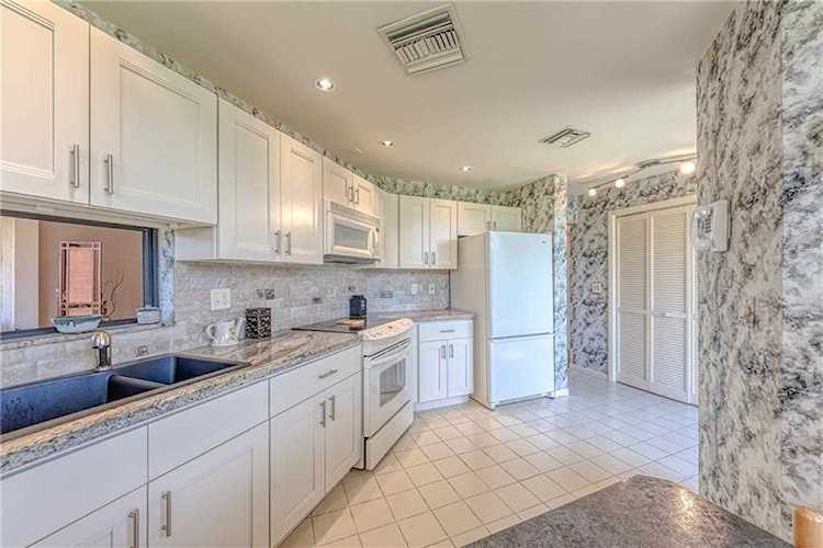 7520 La Paz Blvd #206 Boca Raton, FL 33433