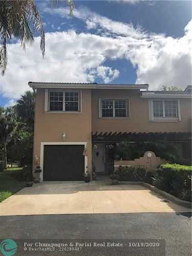 9500 SW 1st Pl Coral Springs, FL 33071