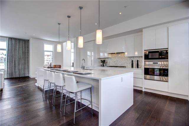 8 Victoria Cross Blvd SW Calgary, AB T3E 7V6