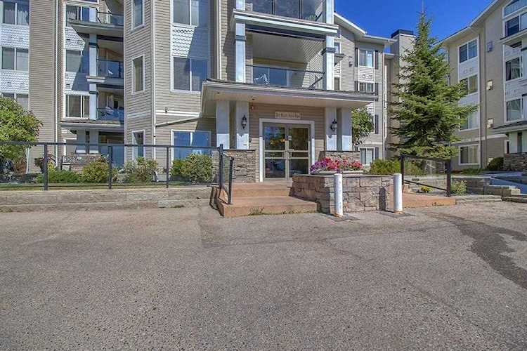 369 Rocky Vista Park NW #103 Calgary, AB T3G 5K7
