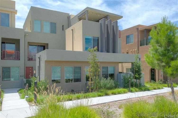 126 Cadence Irvine, CA 92618