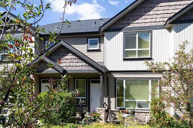 207 Kincora Ln NW Calgary, AB T3R 0A3