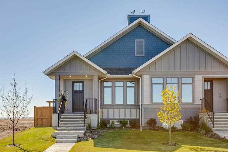 762 Mahogany Rd SE Calgary, AB T3M 2Z5