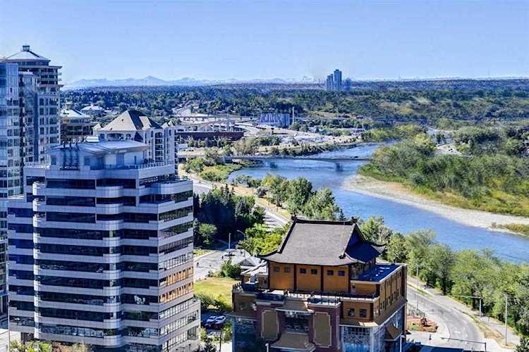 888 4 Ave SW #2102 Calgary, AB T2P 0V2