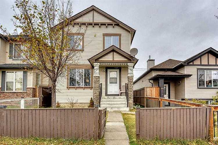 177 Saddlebrook Way NE Calgary, AB T3J 0B5