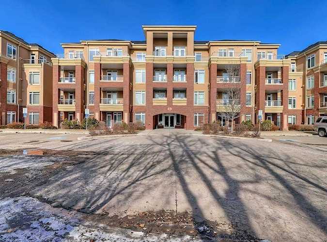 8 Hemlock Crescent SW #405 Calgary, AB T3C 2Z1
