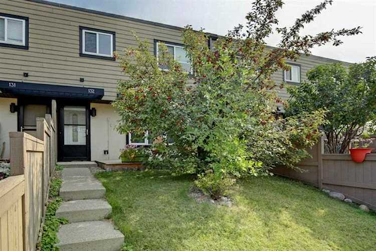 3809 45 St SW #132 Calgary, AB T3E 3H4