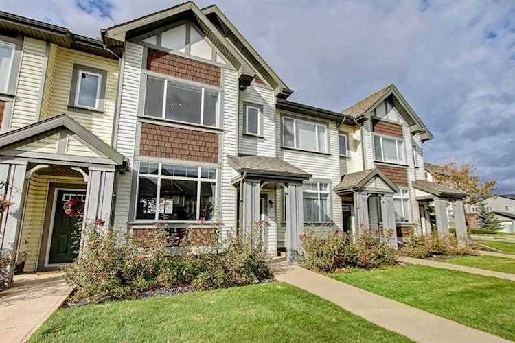 25 Copperpond Rd SE Calgary, AB T2Z 0Y8