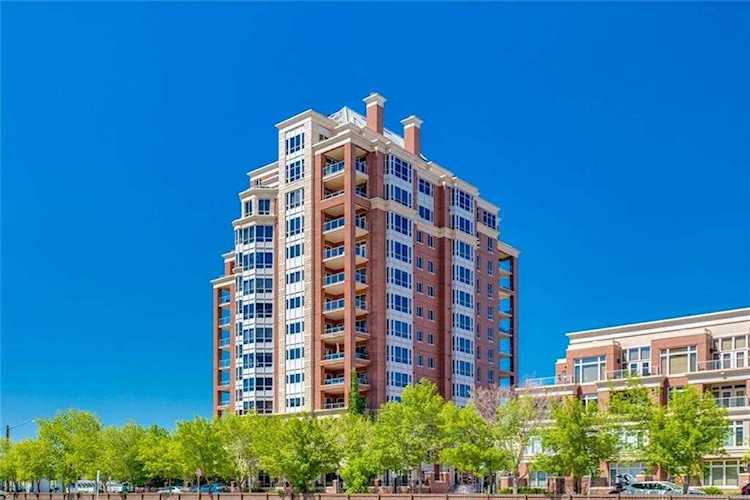 690 Princeton Way SW #801 Calgary, AB T2P 5J9