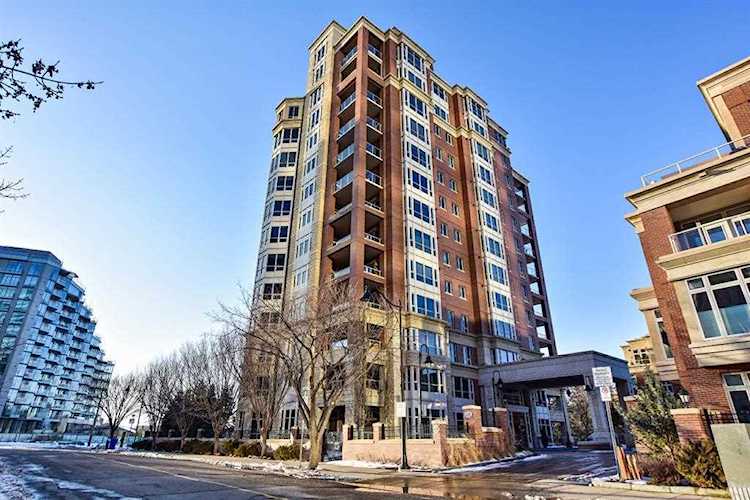 690 Princeton Way SW #904 Calgary, AB T2P 5J9