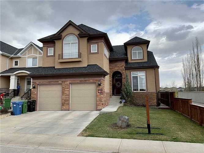 40 Tuscany Estates Point NW Calgary, AB T3L 0C3