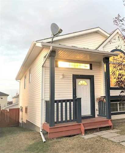 189 Covewood Green NE Calgary, AB T3K 5G6