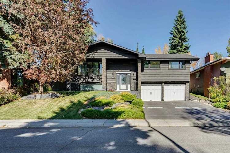 3128 Underhill Dr NW Calgary, AB T2N 4E6