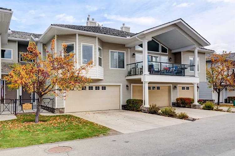 113 Rocky Vista Terrace NW Calgary, AB T3G 5G6