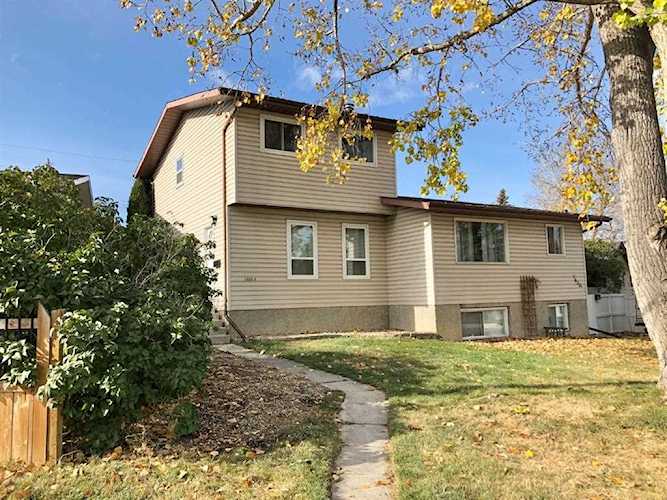 7805A 34 Ave NW Calgary, AB T3B 1P2