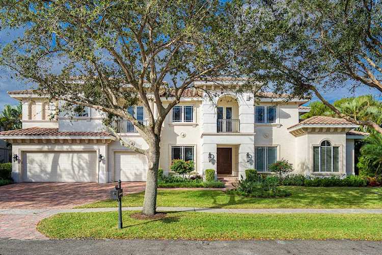 3715 Kings Way Boca Raton, FL 33434