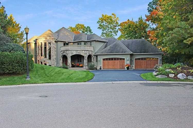 18844 Bearpath Trail Eden Prairie, MN 55347