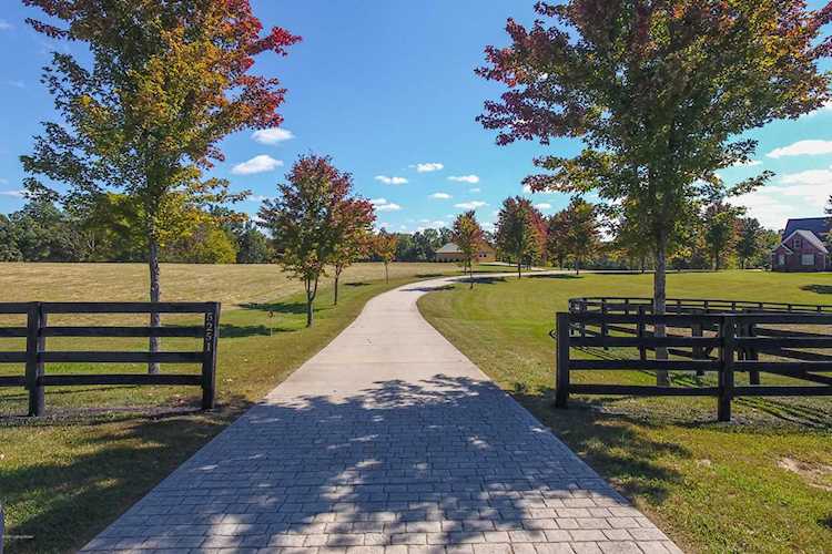 5251 Old Sligo Rd La Grange, KY 40031