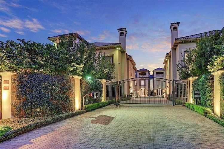 5111 Tangle Ln Houston, TX 77056
