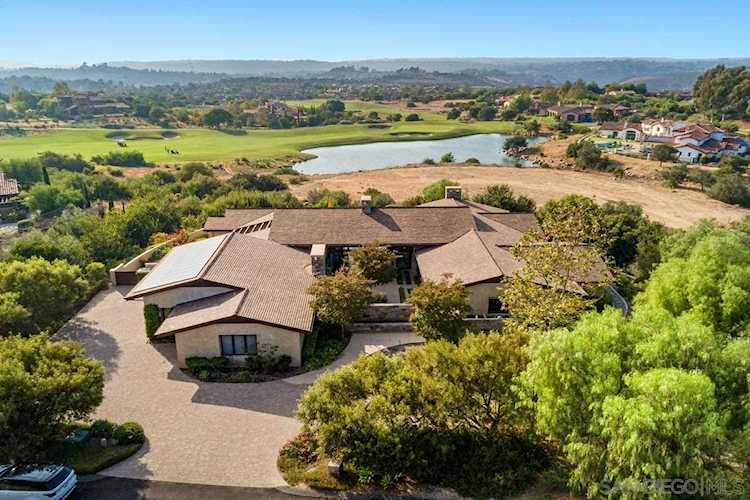 8271 Run Of The Knolls San Diego, CA 92127
