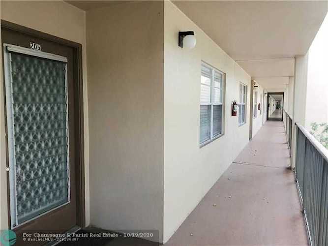 12850 SW 4th Ct #I-205 Pembroke Pines, FL 33027