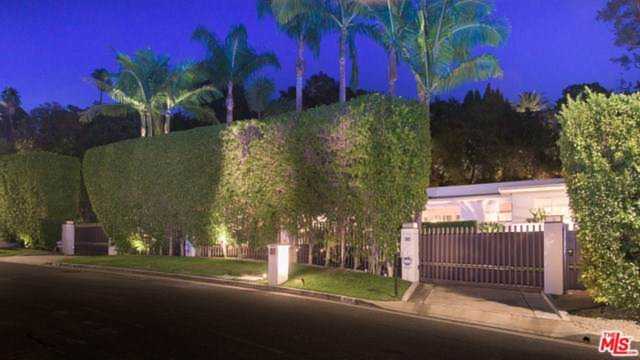 1124 Tower Road Beverly Hills, CA 90210