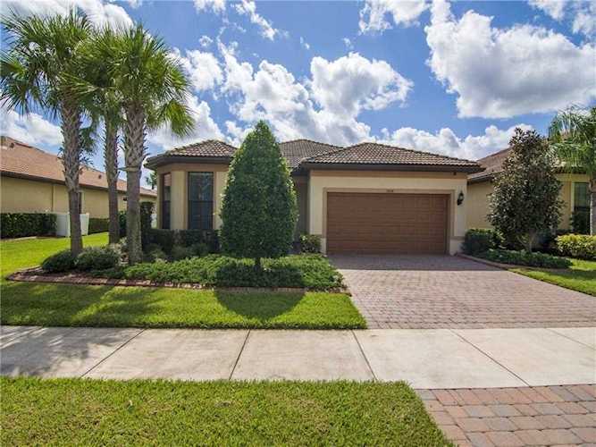 5404 Antigua Circle Vero Beach, FL 32967
