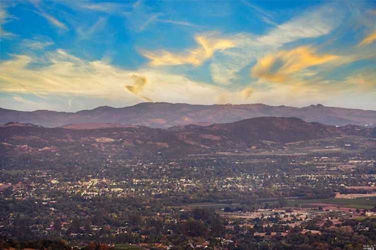 19185 Mesquite Court Sonoma, CA 95476
