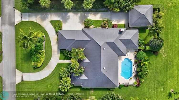 15700 Sunward Street Wellington, FL 33414