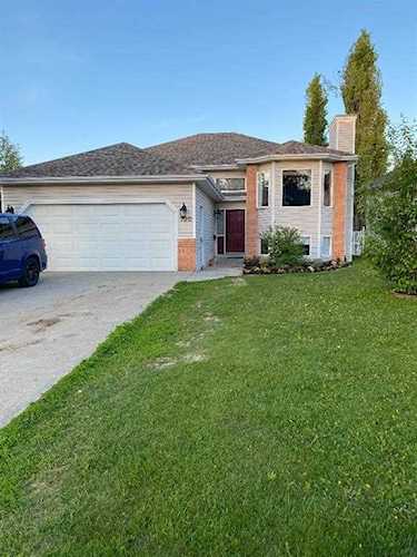106 Park Drive Whitecourt, AB T7S 1S6