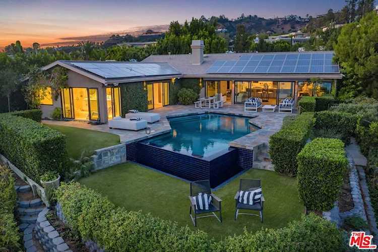 9000 Hopen Place Los Angeles, CA 90069