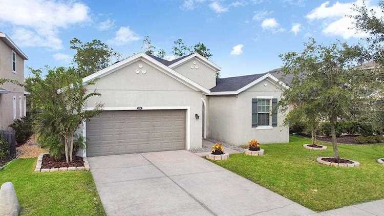 220 Grande Lake Dr Daytona Beach, FL 32124