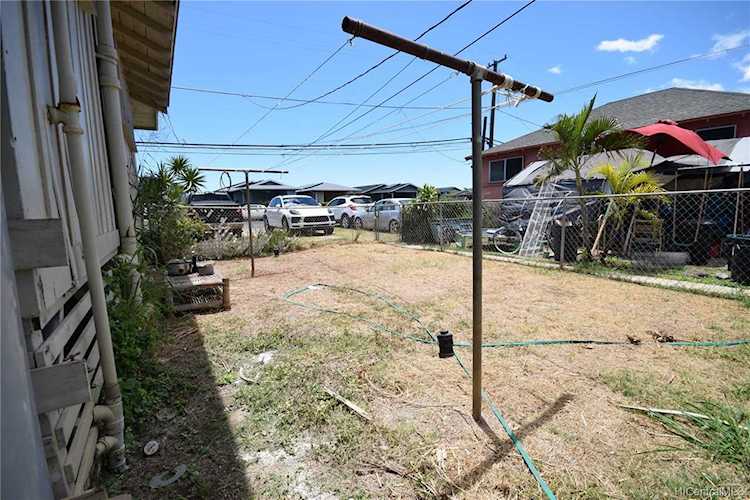 87-416 Kulaaupuni Street Waianae, HI 96792