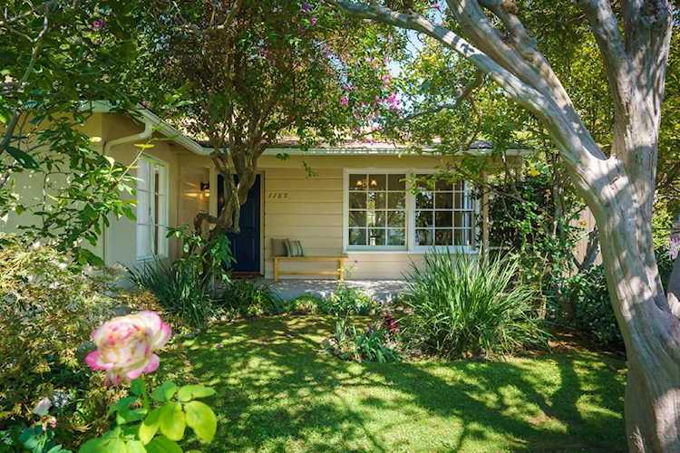 1169 Meadowbrook Road Altadena, CA 91001 | MLS P1-1913 Photo 1