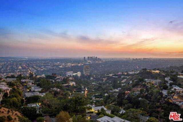 1635 Blue Jay Way Los Angeles, CA 90069