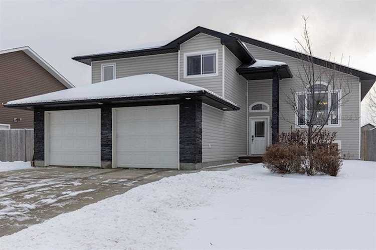 40 NE Christiansen Ct Slave Lake, AB T0G 2A2