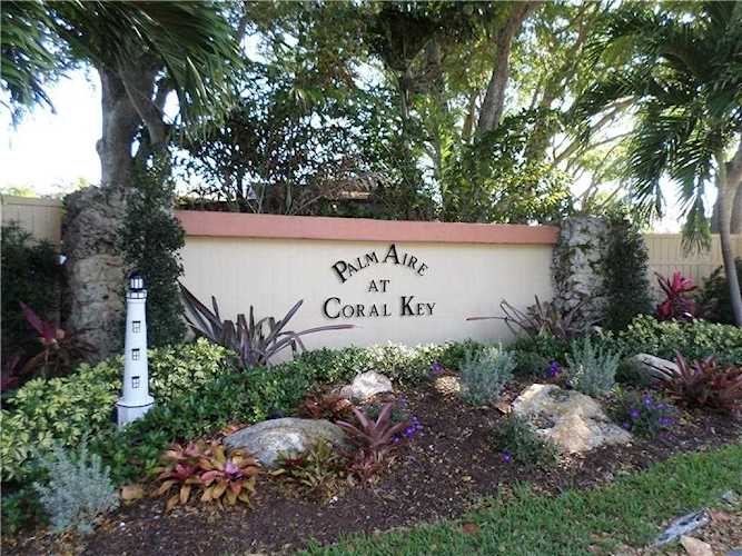 3150 NE 48 Ct #210 Lighthouse Point, FL 33064
