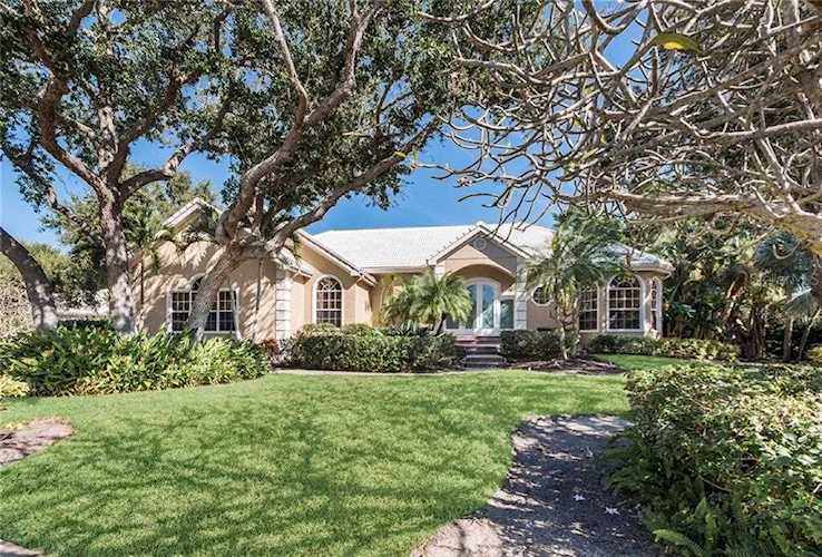 3305 Sabal Cove CIRCLE Longboat Key, FL 34228