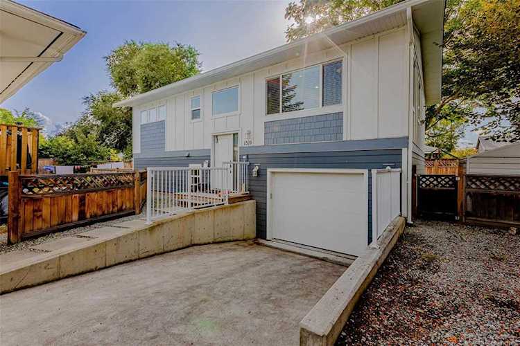 1319 Belaire Avenue Kelowna, BC V1Y6B8
